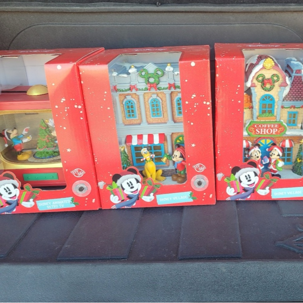 3 Aldi Exclusive Disney 2025 Mickey Christmas Village!